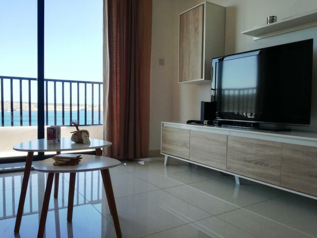 Апартаменты No8 @ Seabreeze Court Меллиеха Экстерьер фото